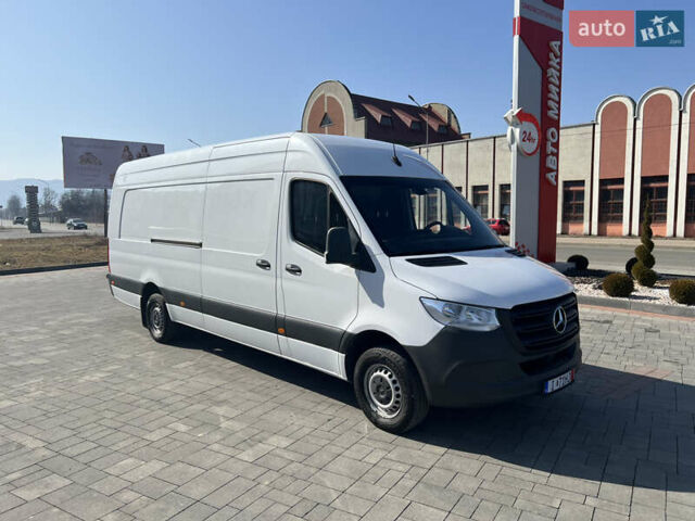 Белый Мерседес Sprinter, объемом двигателя 2.14 л и пробегом 230 тыс. км за 26499 $, фото 7 на Automoto.ua