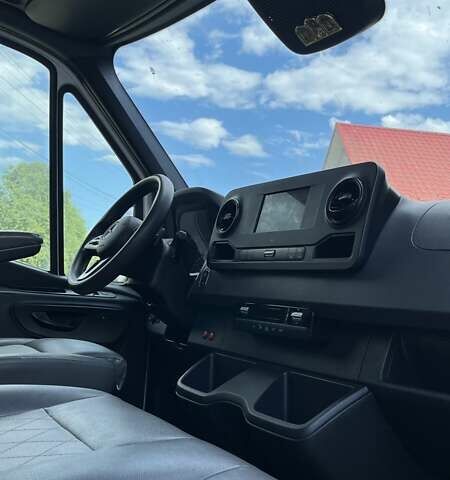 Белый Мерседес Sprinter, объемом двигателя 2.99 л и пробегом 294 тыс. км за 42500 $, фото 7 на Automoto.ua