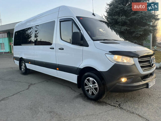 Белый Мерседес Sprinter, объемом двигателя 3 л и пробегом 200 тыс. км за 43888 $, фото 34 на Automoto.ua