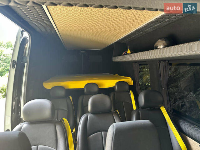 Белый Мерседес Sprinter, объемом двигателя 2.14 л и пробегом 450 тыс. км за 32300 $, фото 18 на Automoto.ua