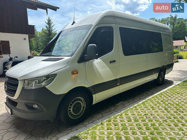 Белый Мерседес Sprinter, объемом двигателя 2.14 л и пробегом 450 тыс. км за 32300 $, фото 1 на Automoto.ua