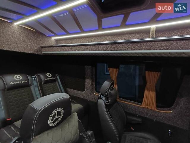 Белый Мерседес Sprinter, объемом двигателя 2.9 л и пробегом 365 тыс. км за 41999 $, фото 38 на Automoto.ua
