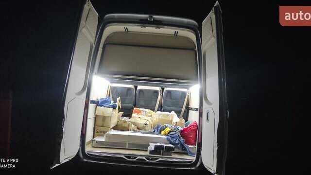 Белый Мерседес Sprinter, объемом двигателя 2.2 л и пробегом 274 тыс. км за 54500 $, фото 27 на Automoto.ua
