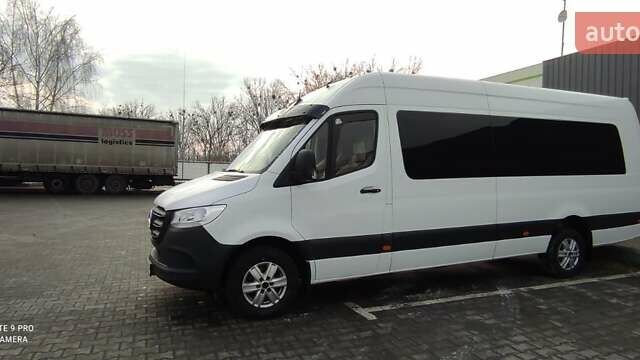 Белый Мерседес Sprinter, объемом двигателя 2.2 л и пробегом 274 тыс. км за 54500 $, фото 4 на Automoto.ua