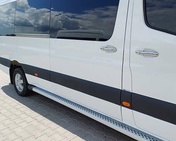 Белый Мерседес Sprinter, объемом двигателя 2.9 л и пробегом 365 тыс. км за 41999 $, фото 54 на Automoto.ua