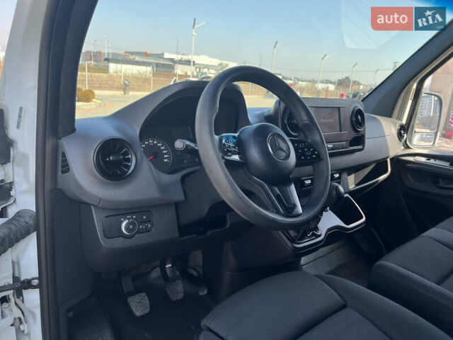 Белый Мерседес Sprinter, объемом двигателя 2.14 л и пробегом 230 тыс. км за 26499 $, фото 22 на Automoto.ua