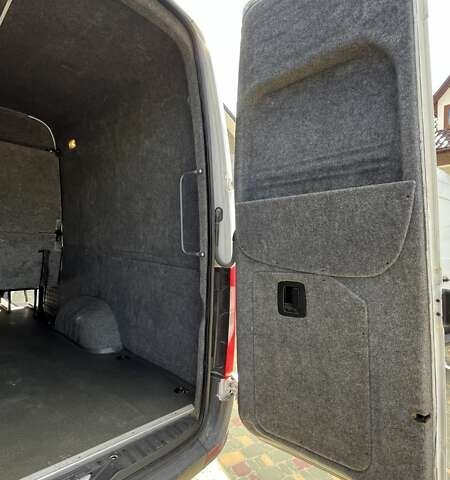 Белый Мерседес Sprinter, объемом двигателя 2.99 л и пробегом 294 тыс. км за 42500 $, фото 28 на Automoto.ua