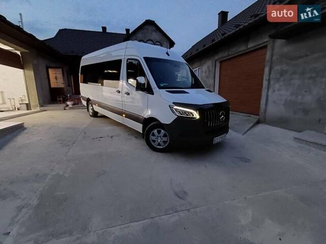 Белый Мерседес Sprinter, объемом двигателя 2.9 л и пробегом 365 тыс. км за 41999 $, фото 2 на Automoto.ua