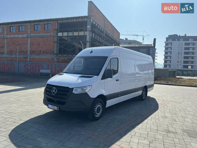 Белый Мерседес Sprinter, объемом двигателя 2.14 л и пробегом 230 тыс. км за 26499 $, фото 4 на Automoto.ua