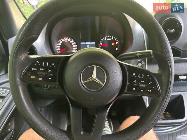Белый Мерседес Sprinter, объемом двигателя 2.14 л и пробегом 450 тыс. км за 32300 $, фото 15 на Automoto.ua