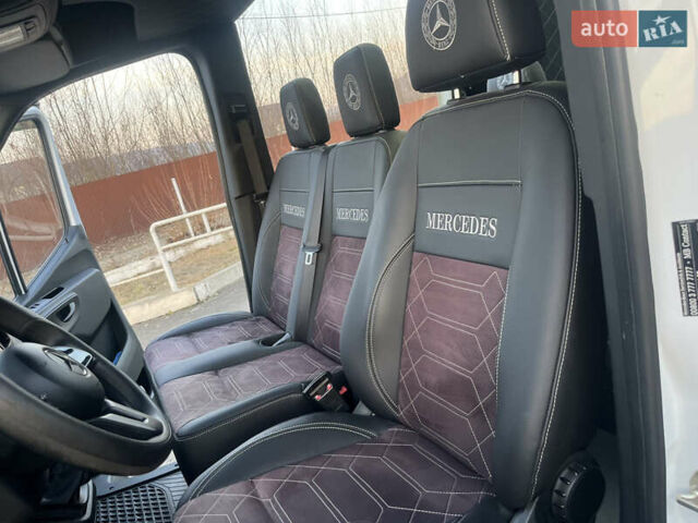 Белый Мерседес Sprinter, объемом двигателя 3 л и пробегом 200 тыс. км за 43888 $, фото 72 на Automoto.ua