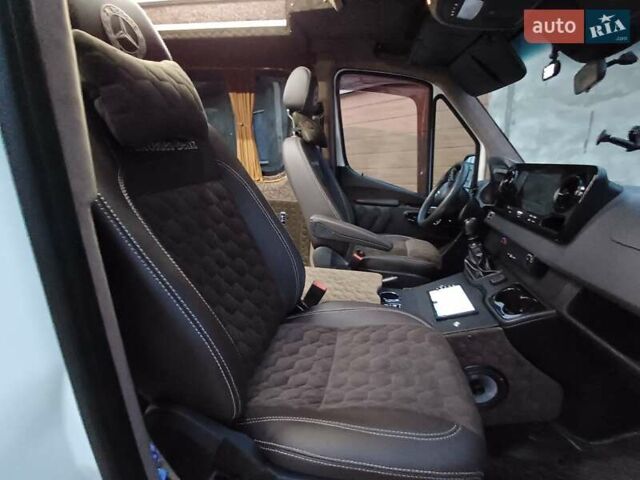 Белый Мерседес Sprinter, объемом двигателя 2.9 л и пробегом 365 тыс. км за 41999 $, фото 33 на Automoto.ua