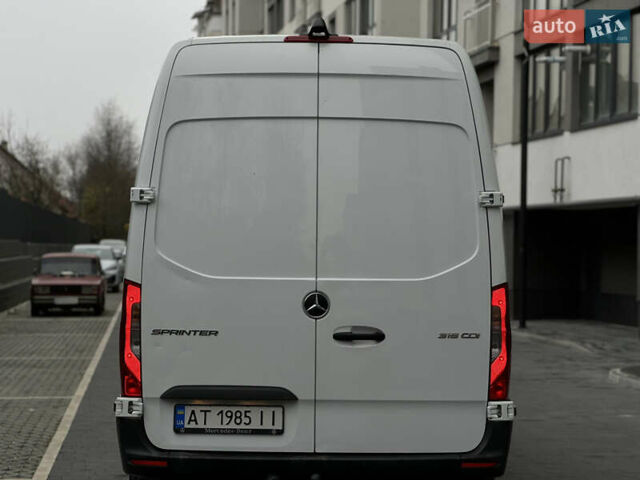 Білий Мерседес Sprinter, об'ємом двигуна 1.95 л та пробігом 82 тис. км за 37000 $, фото 4 на Automoto.ua