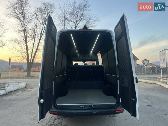 Белый Мерседес Sprinter, объемом двигателя 3 л и пробегом 200 тыс. км за 43888 $, фото 101 на Automoto.ua