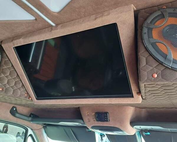 Белый Мерседес Sprinter, объемом двигателя 2.9 л и пробегом 365 тыс. км за 41999 $, фото 50 на Automoto.ua