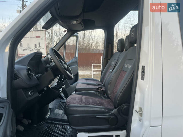 Белый Мерседес Sprinter, объемом двигателя 3 л и пробегом 200 тыс. км за 43888 $, фото 71 на Automoto.ua