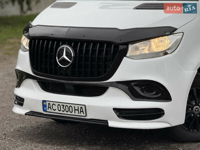Білий Мерседес Sprinter, об'ємом двигуна 2 л та пробігом 295 тис. км за 44777 $, фото 4 на Automoto.ua