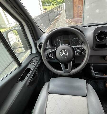 Белый Мерседес Sprinter, объемом двигателя 2.99 л и пробегом 294 тыс. км за 42500 $, фото 21 на Automoto.ua