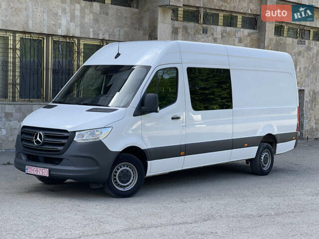 Белый Мерседес Sprinter, объемом двигателя 2.99 л и пробегом 126 тыс. км за 43266 $, фото 2 на Automoto.ua