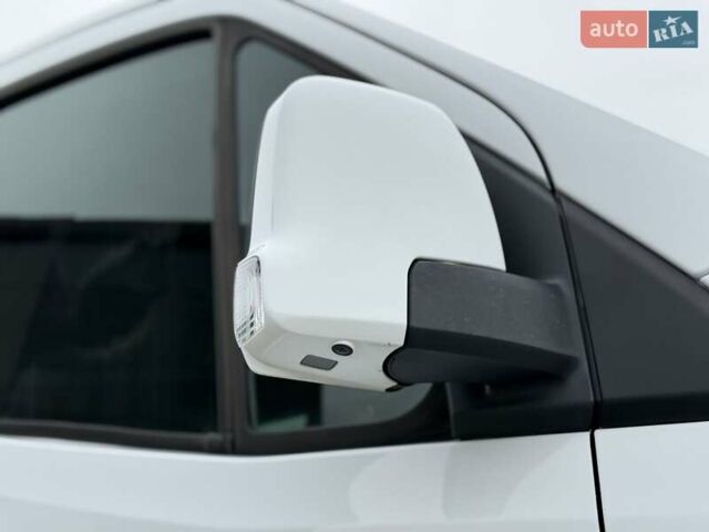 Белый Мерседес Sprinter, объемом двигателя 2.2 л и пробегом 335 тыс. км за 39100 $, фото 11 на Automoto.ua