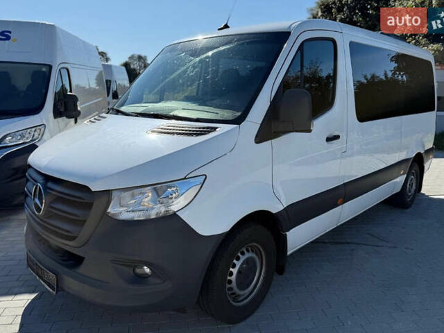 Белый Мерседес Sprinter, объемом двигателя 2.3 л и пробегом 257 тыс. км за 33872 $, фото 5 на Automoto.ua
