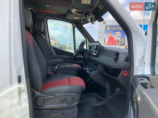 Білий Мерседес Sprinter, об'ємом двигуна 2.99 л та пробігом 220 тис. км за 51500 $, фото 10 на Automoto.ua