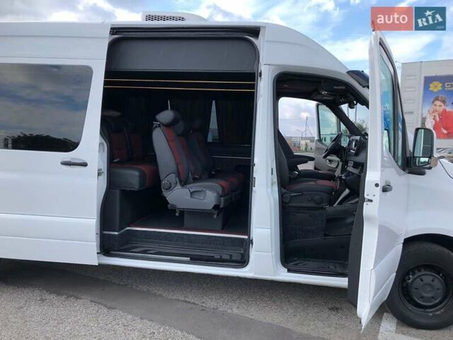 Белый Мерседес Sprinter, объемом двигателя 2.99 л и пробегом 220 тыс. км за 51500 $, фото 21 на Automoto.ua