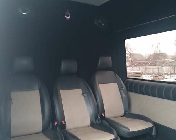 Белый Мерседес Sprinter, объемом двигателя 2.14 л и пробегом 57 тыс. км за 40000 $, фото 3 на Automoto.ua