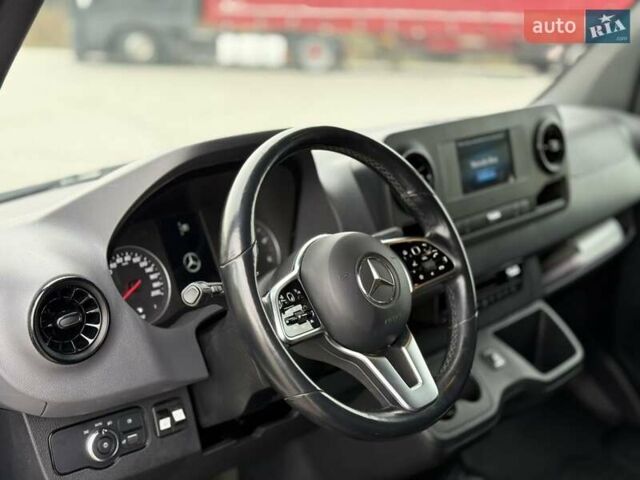 Белый Мерседес Sprinter, объемом двигателя 2.2 л и пробегом 335 тыс. км за 39100 $, фото 48 на Automoto.ua