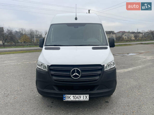 Білий Мерседес Sprinter, об'ємом двигуна 2.2 л та пробігом 227 тис. км за 33150 $, фото 1 на Automoto.ua