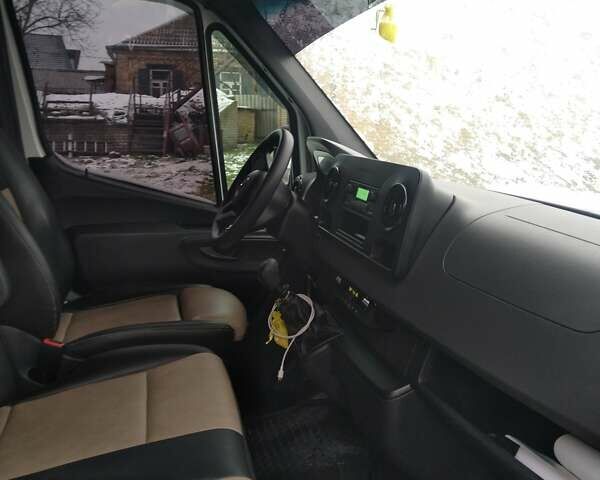 Белый Мерседес Sprinter, объемом двигателя 2.14 л и пробегом 57 тыс. км за 40000 $, фото 16 на Automoto.ua
