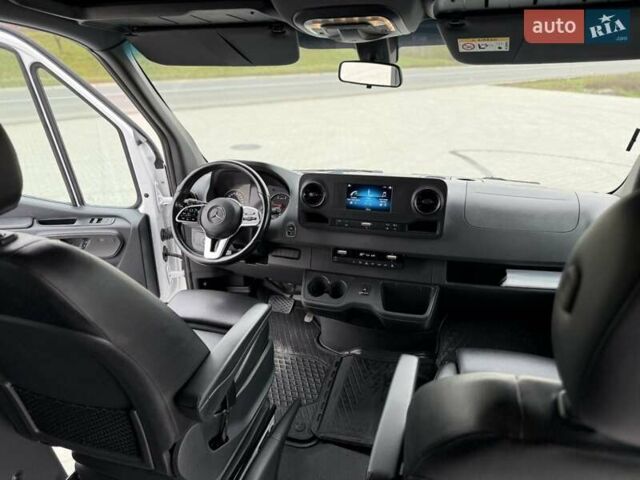Белый Мерседес Sprinter, объемом двигателя 2.2 л и пробегом 335 тыс. км за 39100 $, фото 50 на Automoto.ua