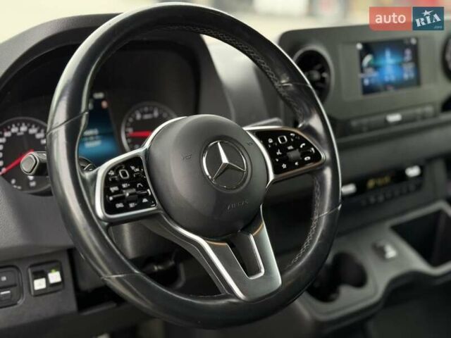 Белый Мерседес Sprinter, объемом двигателя 2.2 л и пробегом 335 тыс. км за 39100 $, фото 42 на Automoto.ua