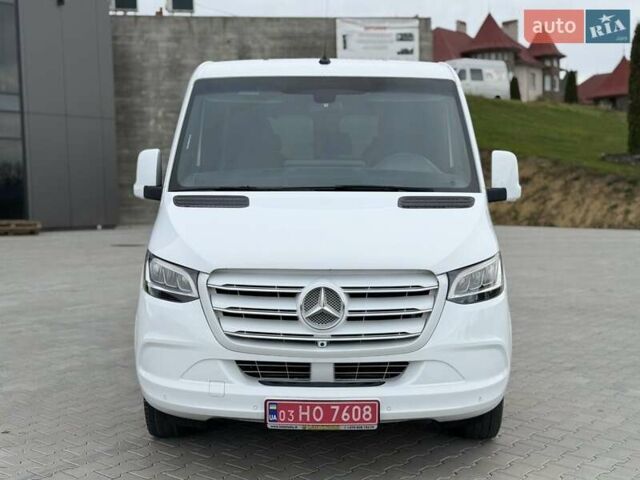 Белый Мерседес Sprinter, объемом двигателя 2.2 л и пробегом 335 тыс. км за 39100 $, фото 3 на Automoto.ua