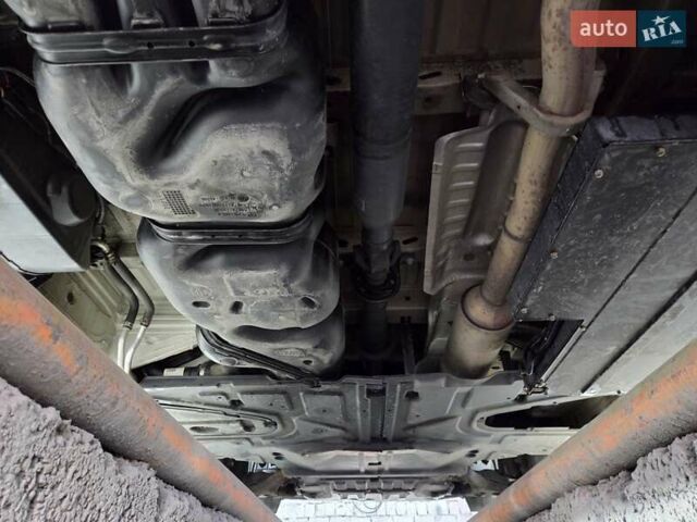 Белый Мерседес Sprinter, объемом двигателя 2.2 л и пробегом 335 тыс. км за 39100 $, фото 58 на Automoto.ua