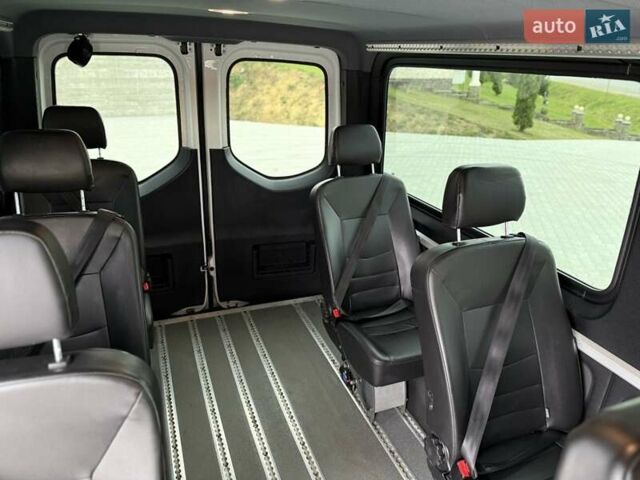 Белый Мерседес Sprinter, объемом двигателя 2.2 л и пробегом 335 тыс. км за 39100 $, фото 35 на Automoto.ua
