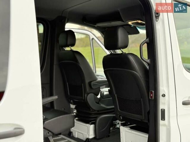 Белый Мерседес Sprinter, объемом двигателя 2.2 л и пробегом 335 тыс. км за 39100 $, фото 24 на Automoto.ua