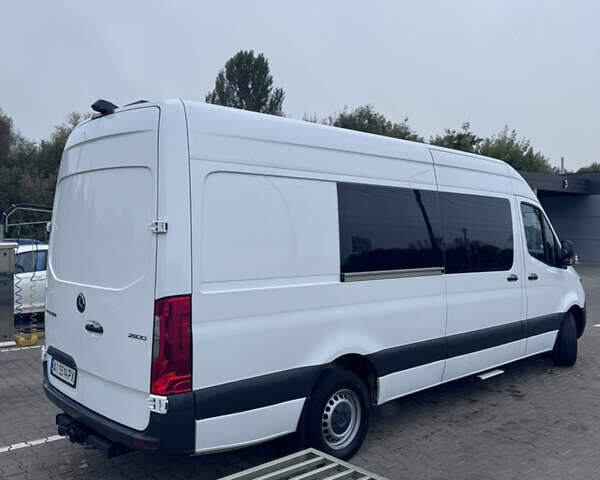 Білий Мерседес Sprinter, об'ємом двигуна 2.99 л та пробігом 260 тис. км за 60000 $, фото 4 на Automoto.ua