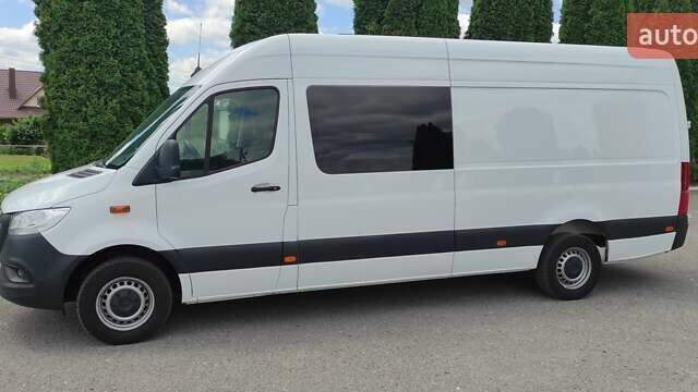 Белый Мерседес Sprinter, объемом двигателя 2 л и пробегом 163 тыс. км за 39300 $, фото 1 на Automoto.ua