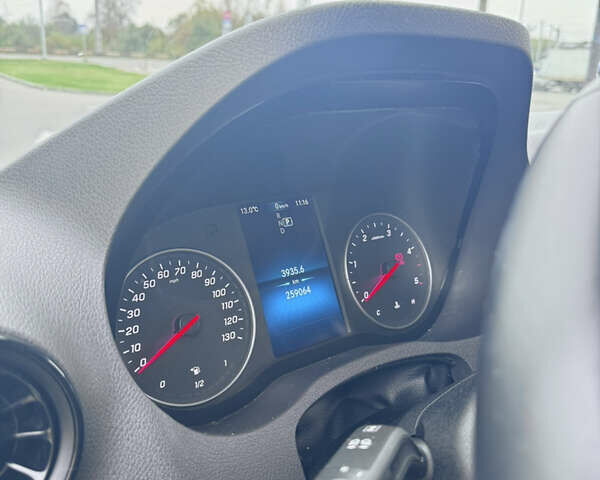Білий Мерседес Sprinter, об'ємом двигуна 2.99 л та пробігом 260 тис. км за 60000 $, фото 12 на Automoto.ua