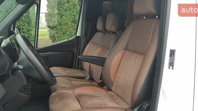 Белый Мерседес Sprinter, объемом двигателя 2 л и пробегом 167 тыс. км за 34950 $, фото 16 на Automoto.ua