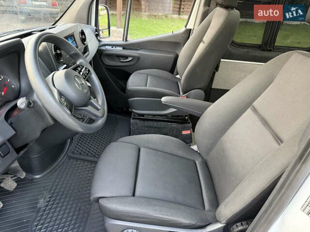 Белый Мерседес Sprinter, объемом двигателя 2 л и пробегом 170 тыс. км за 26400 $, фото 26 на Automoto.ua