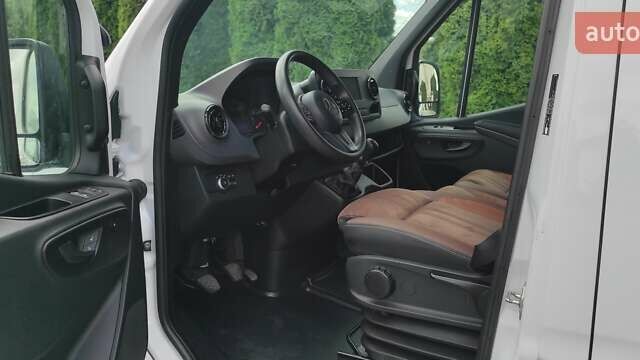 Белый Мерседес Sprinter, объемом двигателя 2 л и пробегом 163 тыс. км за 39300 $, фото 13 на Automoto.ua