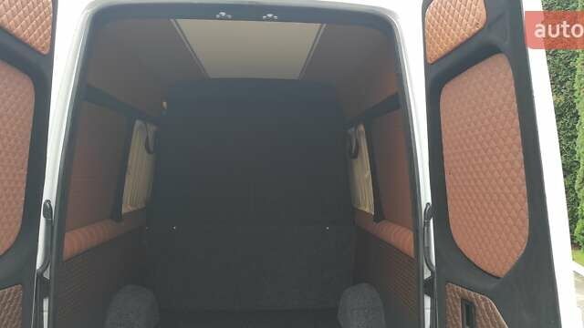 Белый Мерседес Sprinter, объемом двигателя 2 л и пробегом 167 тыс. км за 34950 $, фото 31 на Automoto.ua