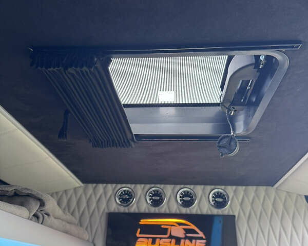 Білий Мерседес Sprinter, об'ємом двигуна 2.99 л та пробігом 260 тис. км за 60000 $, фото 25 на Automoto.ua