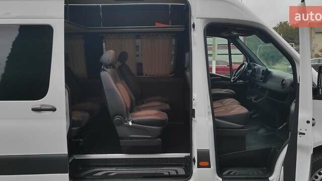 Белый Мерседес Sprinter, объемом двигателя 2 л и пробегом 167 тыс. км за 34950 $, фото 36 на Automoto.ua