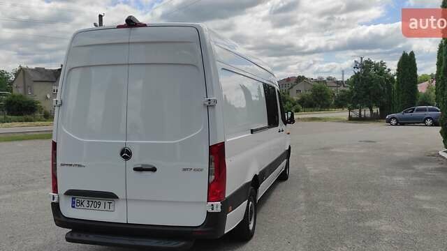 Белый Мерседес Sprinter, объемом двигателя 2 л и пробегом 163 тыс. км за 39300 $, фото 5 на Automoto.ua