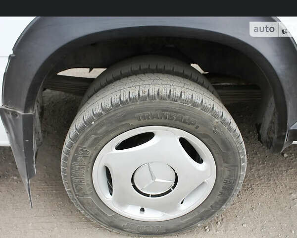 Білий Мерседес Sprinter, об'ємом двигуна 2.3 л та пробігом 400 тис. км за 6500 $, фото 16 на Automoto.ua