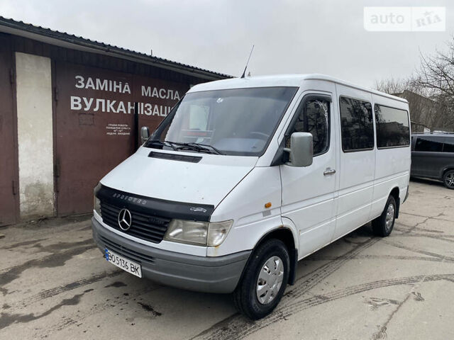 Белый Мерседес Sprinter, объемом двигателя 2.9 л и пробегом 486 тыс. км за 4500 $, фото 3 на Automoto.ua