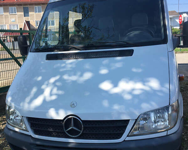 Білий Мерседес Sprinter, об'ємом двигуна 0 л та пробігом 350 тис. км за 9800 $, фото 2 на Automoto.ua